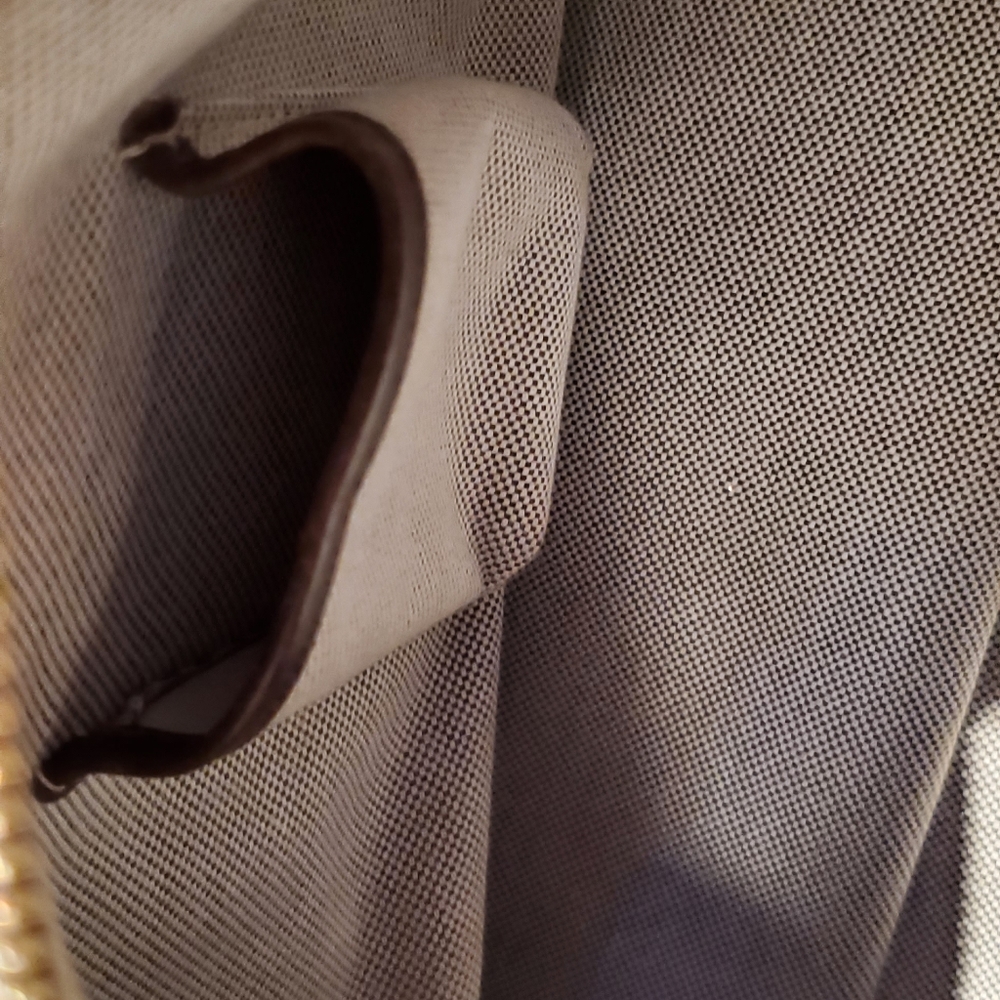 Handbag - Picture 2 of 4